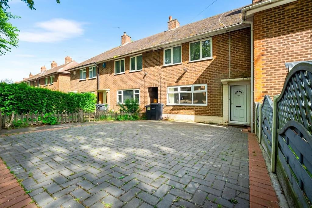Holiday home Jlr, Nec, B'ham, Contractors Birmingham